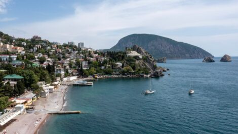 Компаниям сферы туризма Крыма выплатят по 60 тысяч рублей на каждого сотрудника