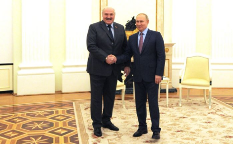 Прежде всего экономика: Путин объяснил цель визита в Минск