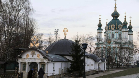 Киевский суд решил снести Десятинную церковь в Лавре