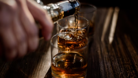 Эксперты: онлайн-торговля алкоголем нуждается в срочном регулировании
