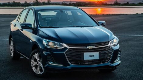 В Россию привезли новые Chevrolet Onix 2023