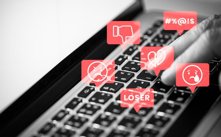 Минцифры обновило «белый список» сайтов, работающих без интернета