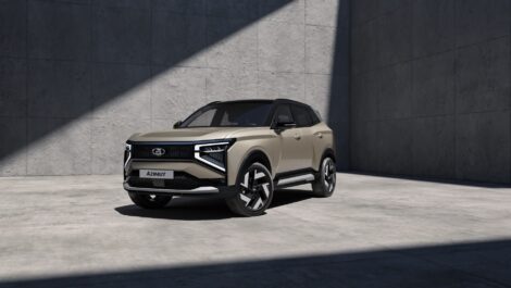 Автоваз представил LADA AZIMUT в рамках ПМЭФ-2025