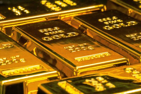 Впервые в истории цена на золото достигла отметки в $3750 за унцию.