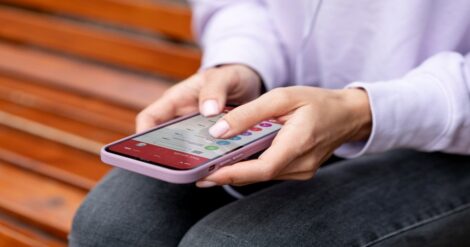 Российские компании начали указывать работу с национальным мессенджером MAX среди требований к соискателям на некоторых должностях.