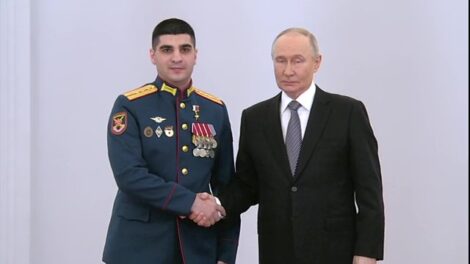 Владимир Путин наградил героев СВО и вручил медали «Золотая Звезда»: среди них ТЕРЗИЯН Сергей Мигранович – капитан Минобороны РФ